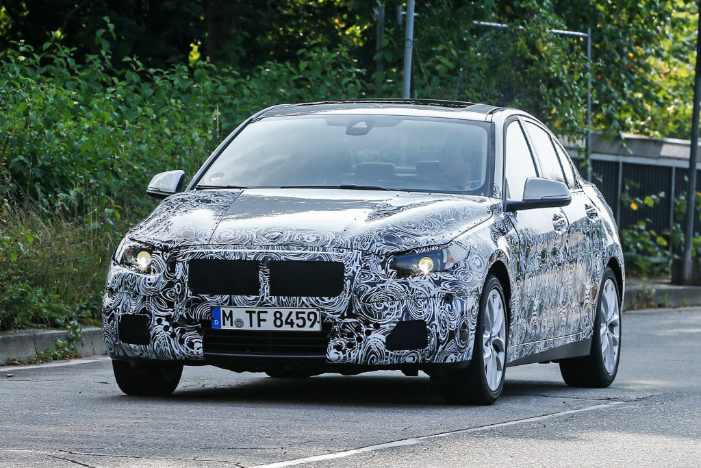 Erwischt: Erlkönig BMW 1er Stufenheck
