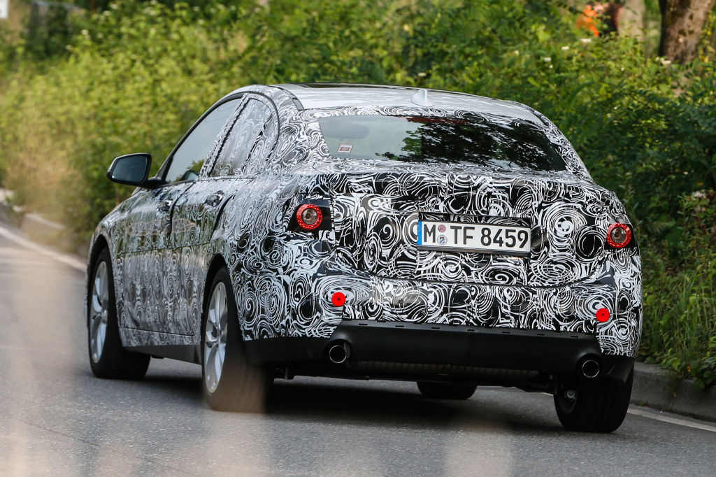 Erwischt: Erlkönig BMW 1er Stufenheck