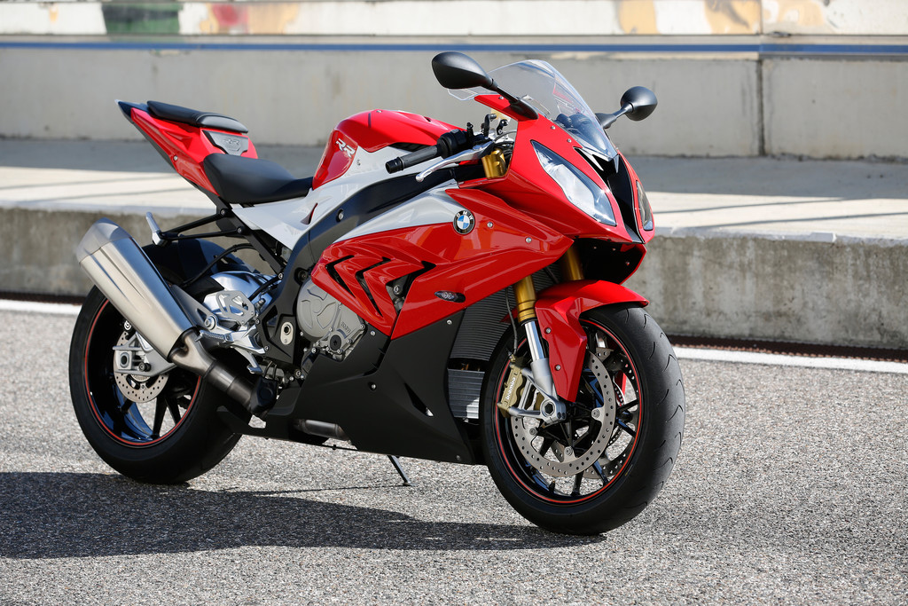 BMW steigert Performance der S 1000 RR