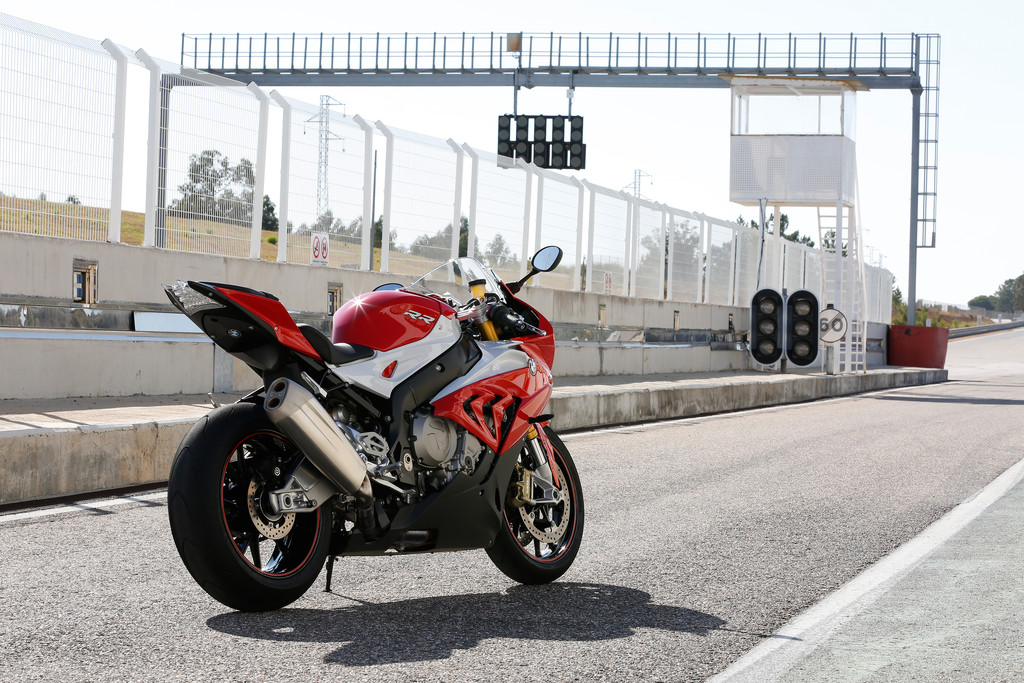 BMW steigert Performance der S 1000 RR