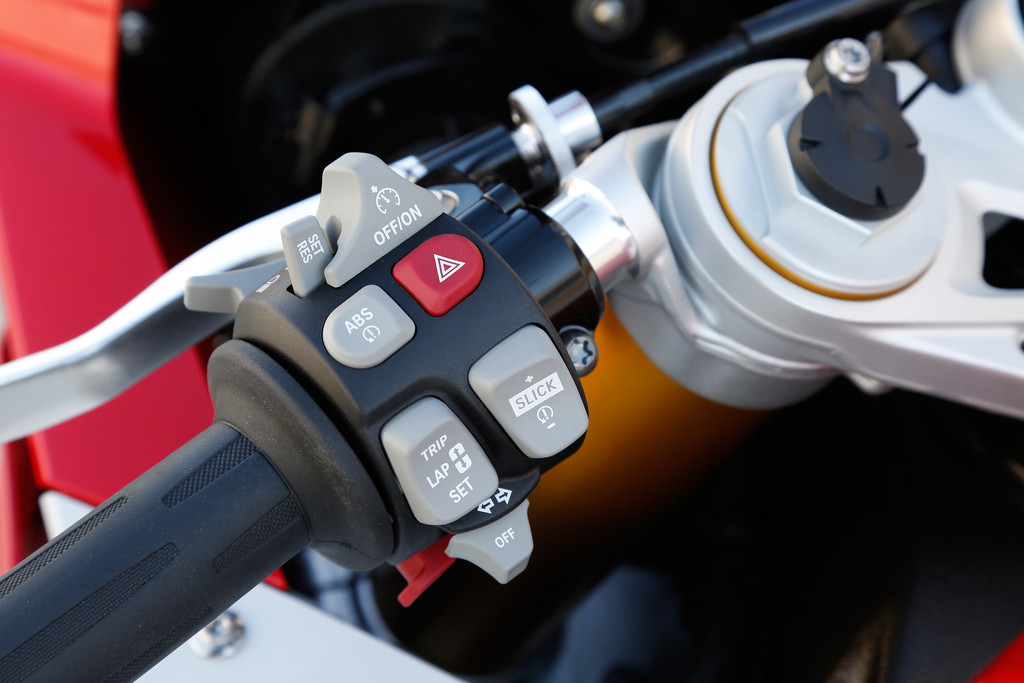 BMW steigert Performance der S 1000 RR