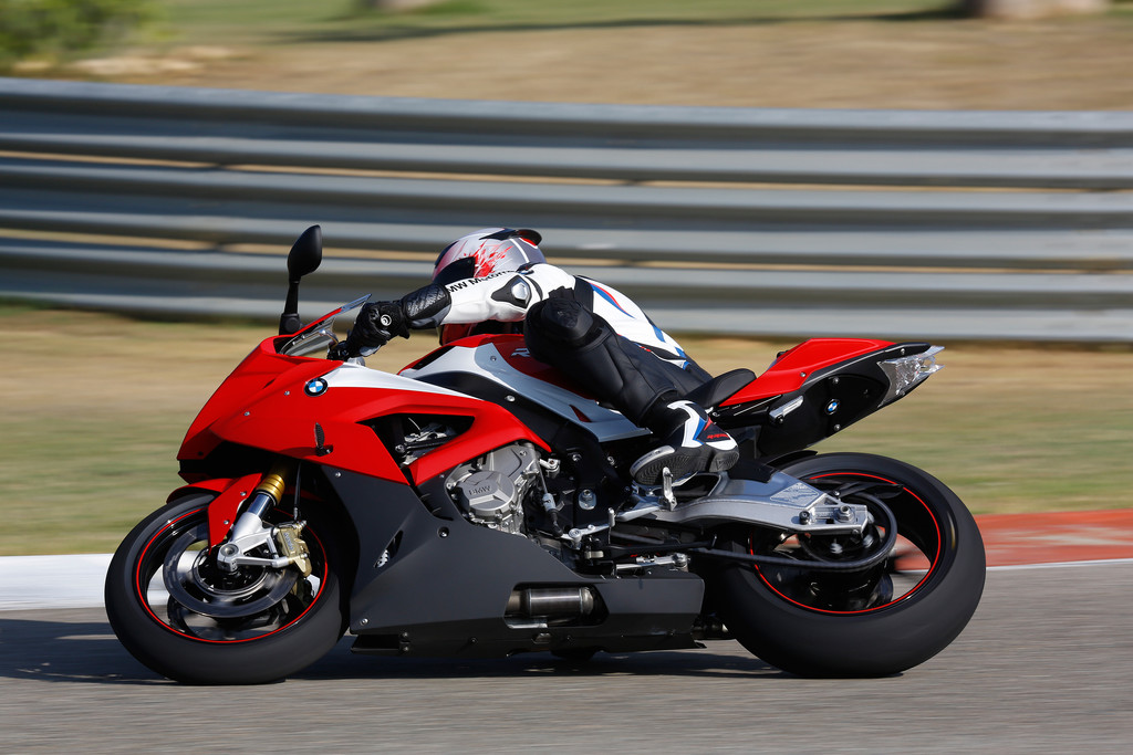 BMW steigert Performance der S 1000 RR