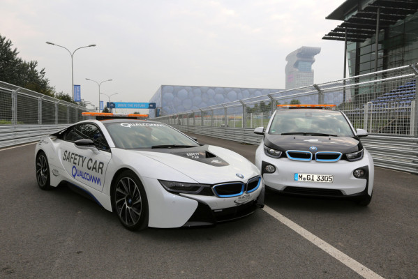 BMW i8 ist Safety Car der Formel E