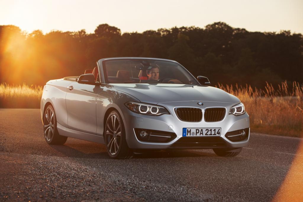 BMW 2er Cabrio - Vier Sitze unter freiem Himmel