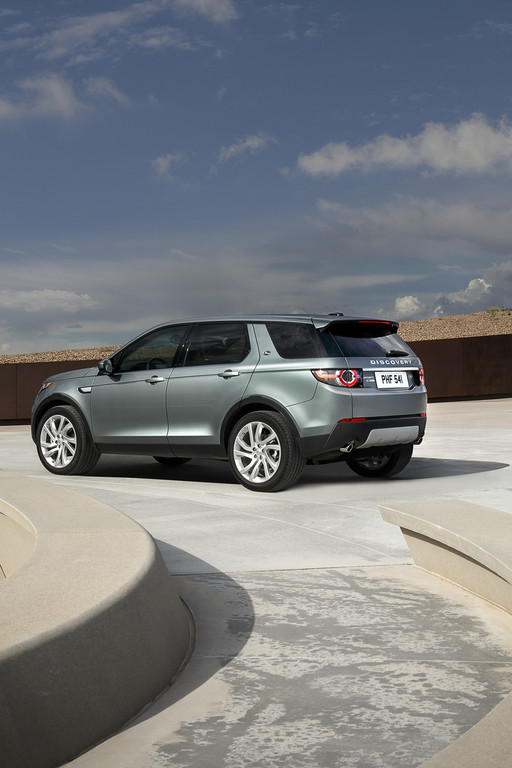 Der Land Rover Discovery Sport wird Städter