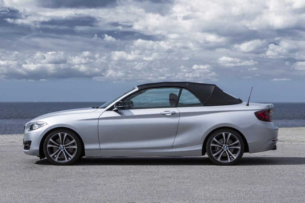 BMW 2er Cabrio - Vier Sitze unter freiem Himmel
