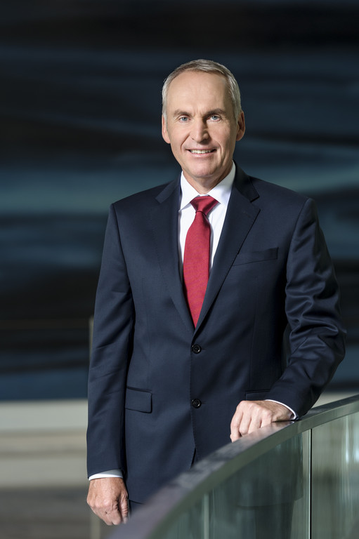 Eichiner bleibt BMW-Finanzvorstand