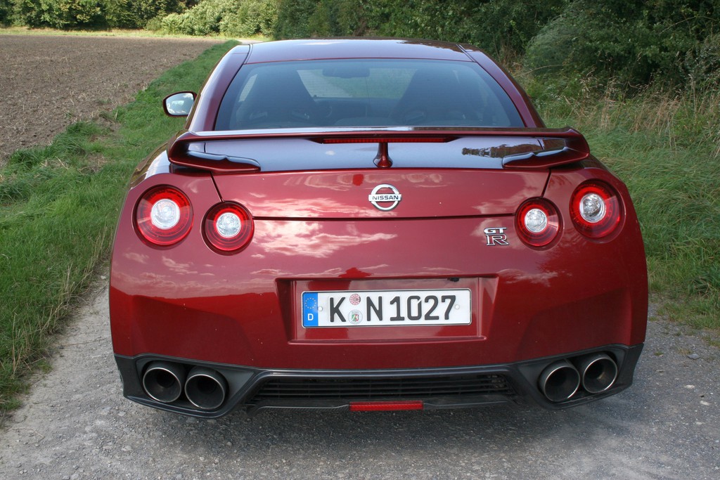Fahrbericht Nissan GT-R: Mit freundlichen Grüßen von Herrn Shioya