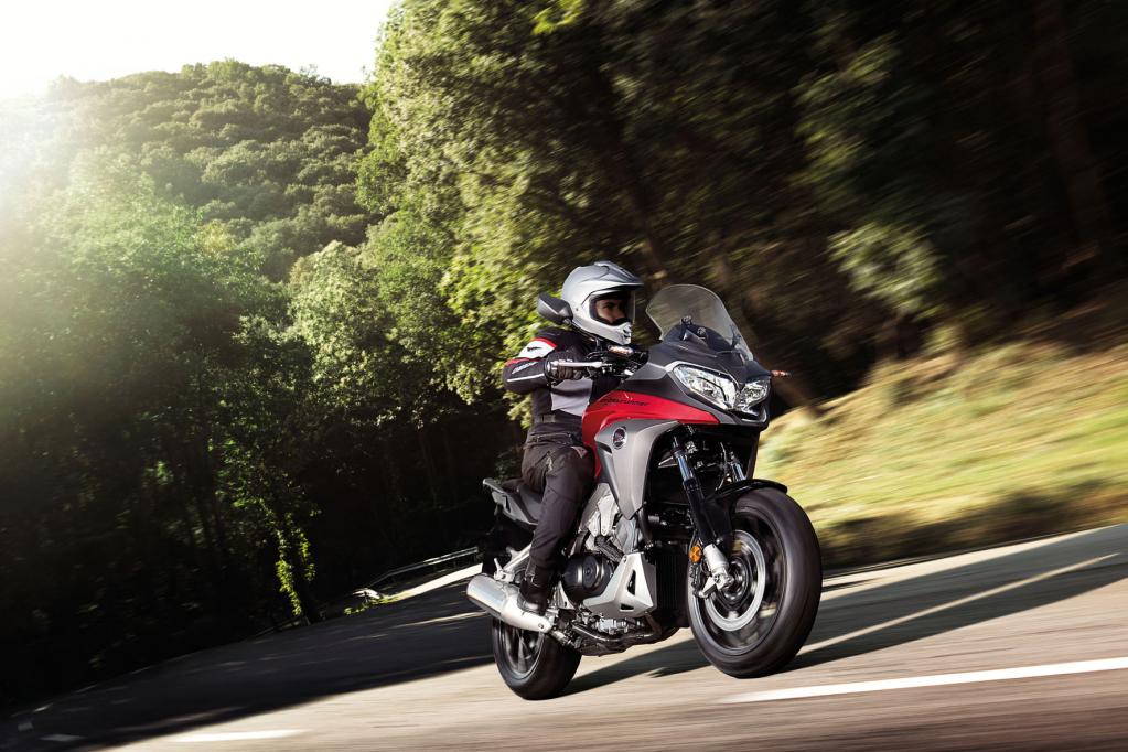 Honda wertet die VFR800X Crossrunner auf