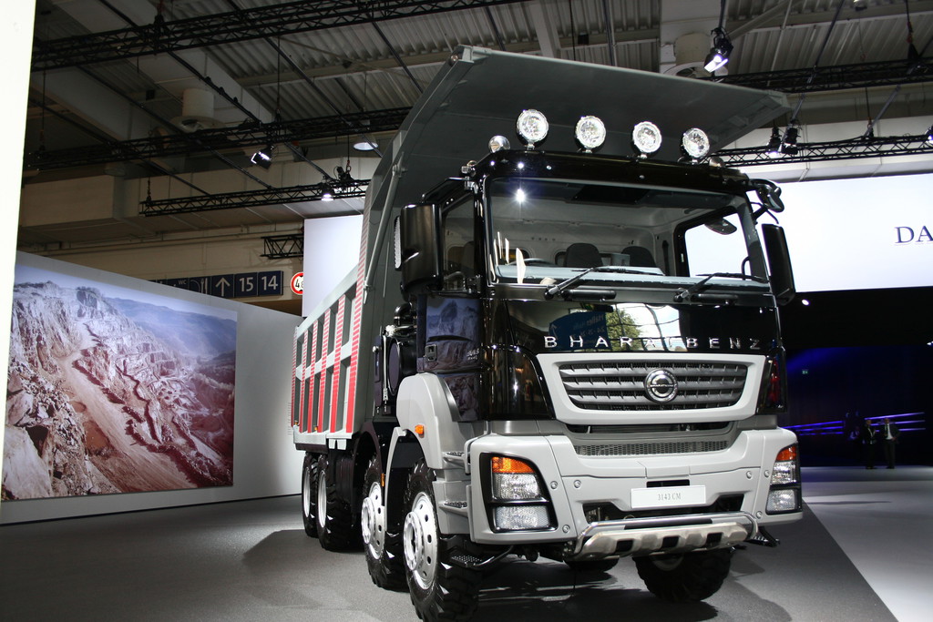 IAA 2014: Mercedes-Benz stellt sich breit auf