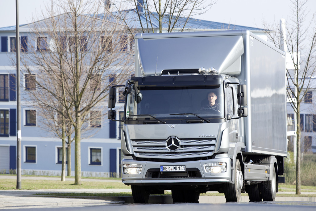 IAA 2014: Mercedes-Benz stellt sich breit auf