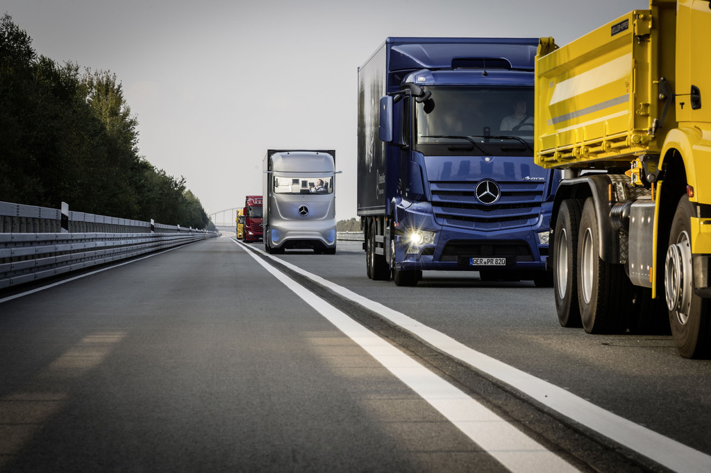 IAA 2014: Mercedes-Benz stellt sich breit auf