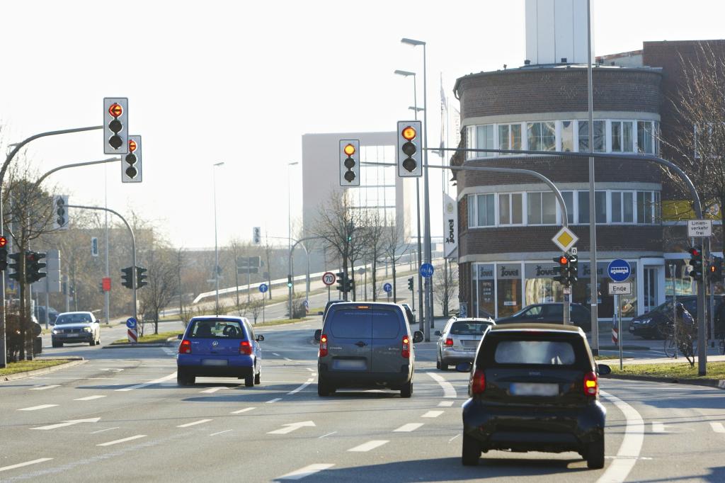 Im Straßenverkehr gilt die Pflicht zur gegenseitigen Rücksicht, insbesondere bei einer unklaren Verkehrssituation