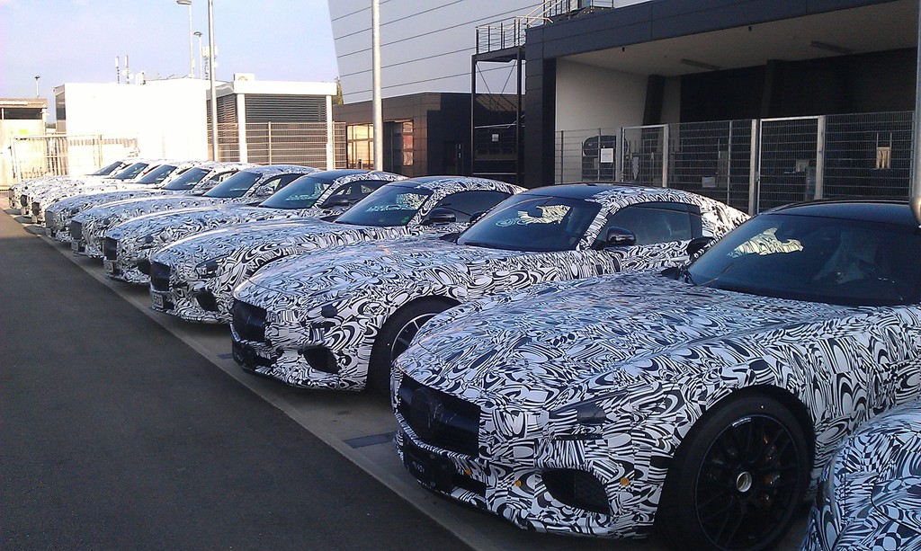 Mercedes-Benz präsentiert Weltpremiere des AMG GT