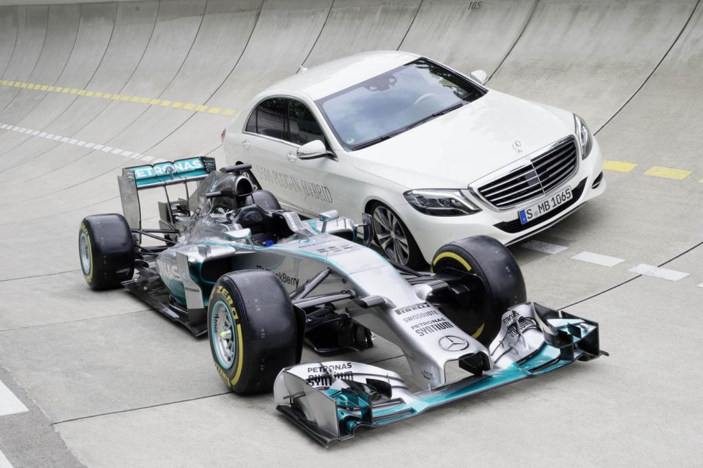 Mercedes: Zehn Plug-in-Hybride bis 2017