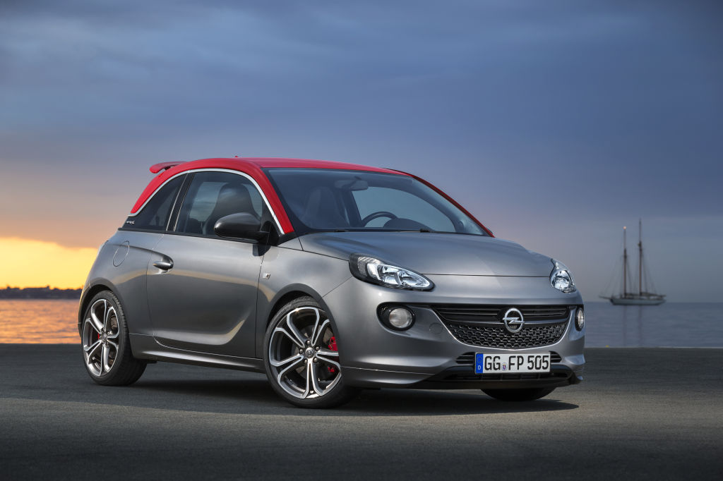 Die neue Top-Version des Kleinstwagens Opel Adam hat es in sich: Mit 110 kW/150 PS, Heckflügel, OPC-Sportbremsen, Performance-Fahrwerk und überarbeiteter Lenkung präsentiert sich der Adam S auf dem Pariser Salon