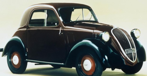 Platz 4: Fiat 500 Topolino von 1936. Ausgerechnet einer der schönsten Sympathieträger Italiens feierte in Frankreich seinen Vermarktungsstart