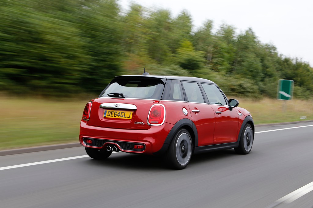 Pressepräsentation Mini Cooper 5-Türer: Mini Midi oder Grand Mini?