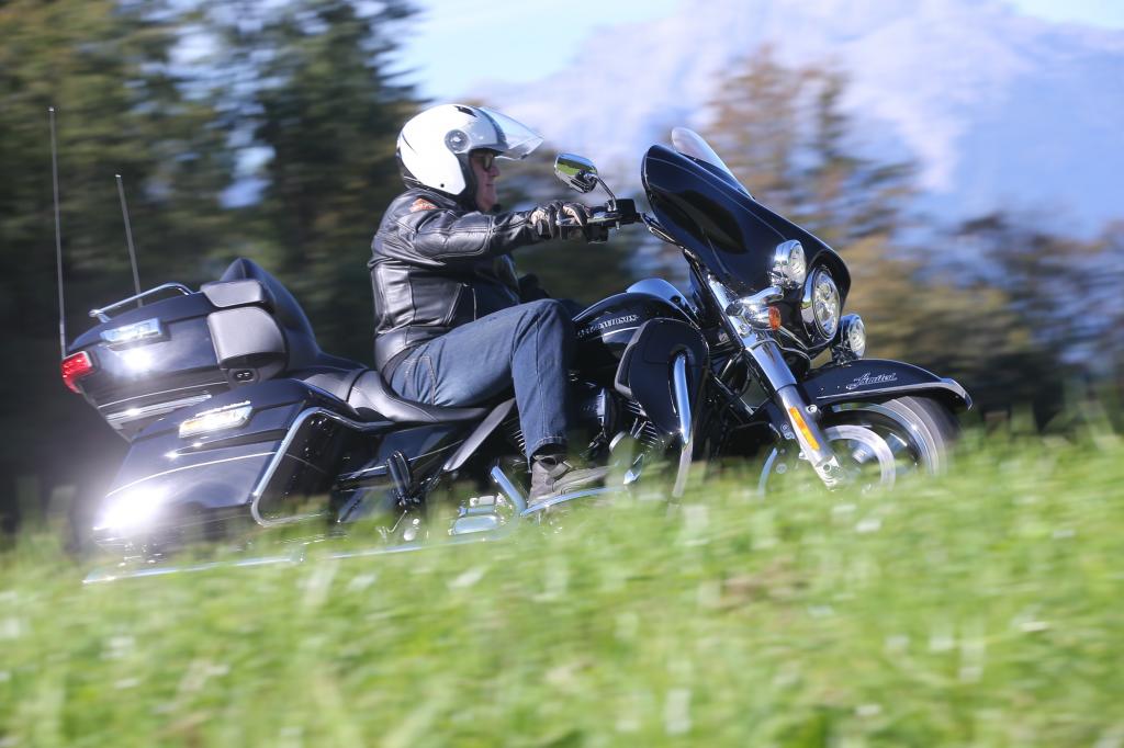 Harley Davidson Electra Glide Ultra Limited Low - Tiefer geht’s nimmer