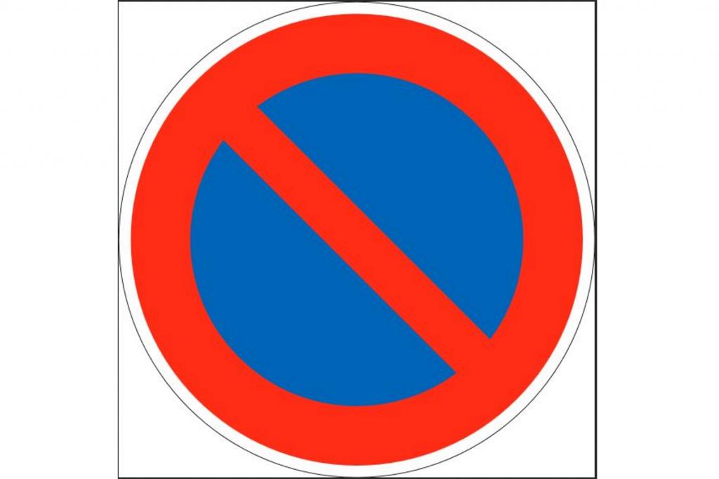 Wie oft gerät man in Versuchung, nur „mal eben schnell“ im Halteverbot zu parken. Auch wenn man dabei niemanden behindert, kann das teuer werden.