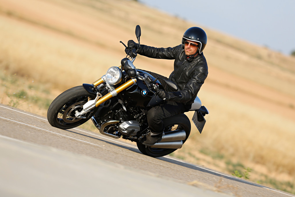 Test BMW R Nine T: Eine Hommage in Heavy Metal