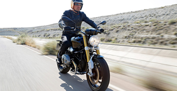 Test BMW R Nine T: Eine Hommage in Heavy Metal