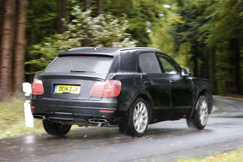 Erwischt: Erlkönig Bentley SUV