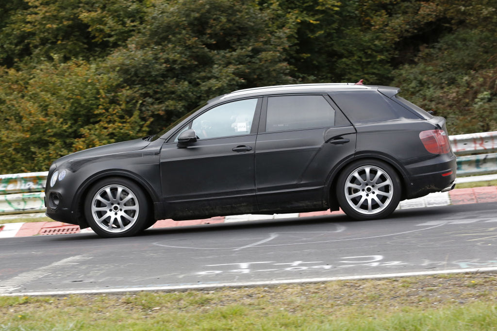 Erwischt: Erlkönig Bentley SUV