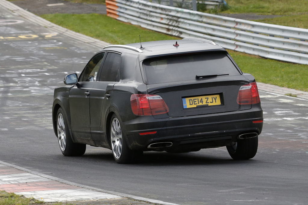 Erwischt: Erlkönig Bentley SUV