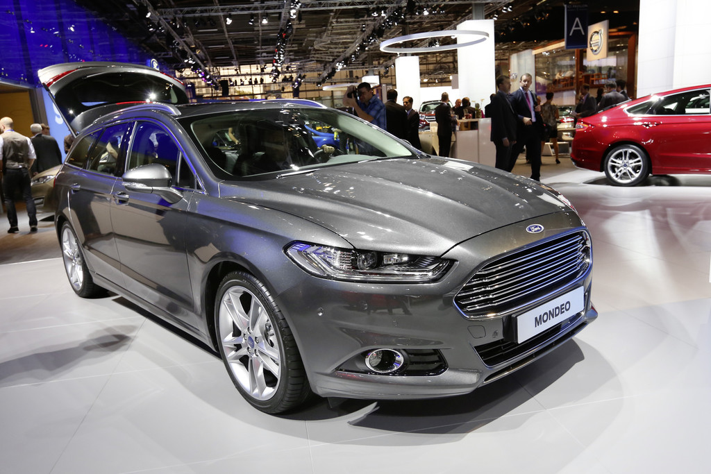 Paris 2014: Der Ford Mondeo hat ein Herz für Fußgänger