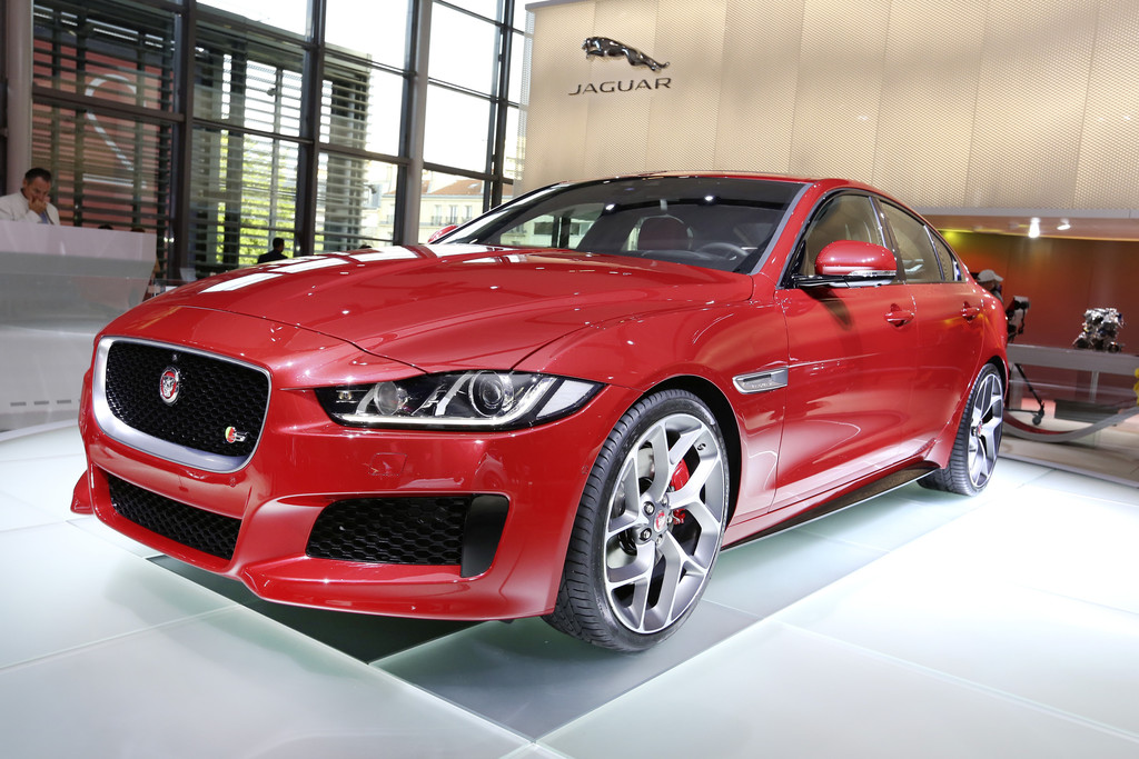 Paris 2014: Jaguar XE startet mit 200 PS bei 36 450 Euro