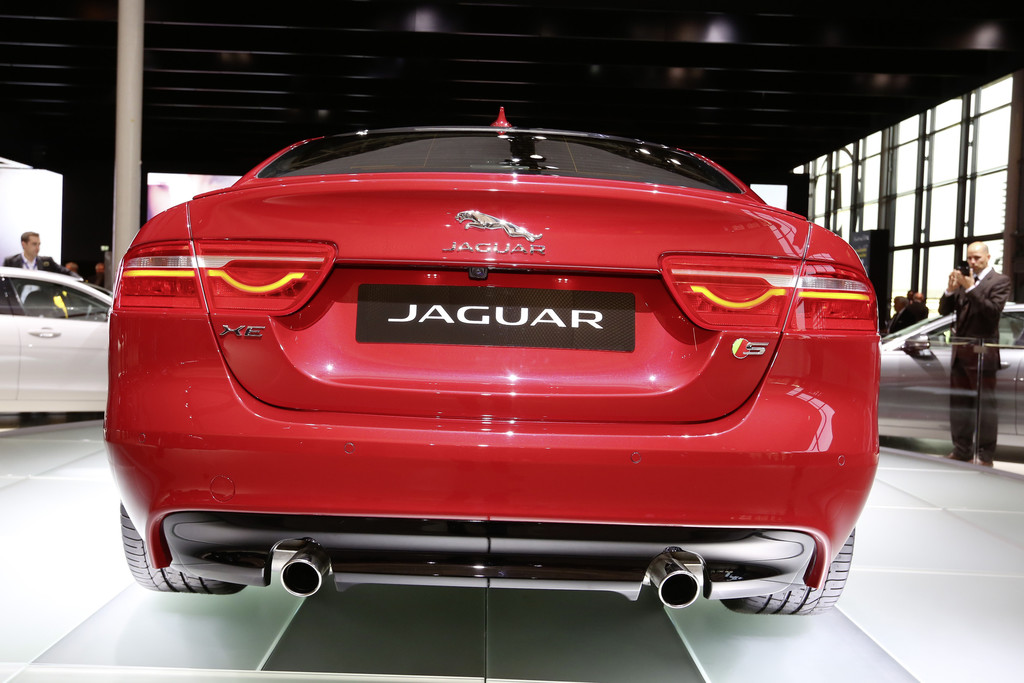 Paris 2014: Jaguar XE startet mit 200 PS bei 36 450 Euro