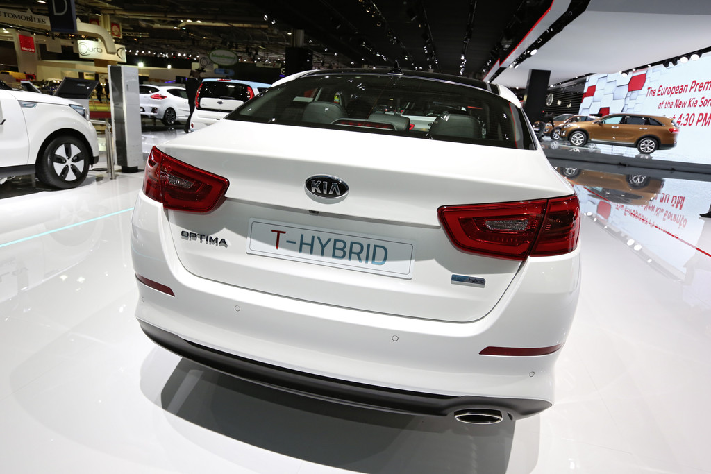 Paris 2014: Kia Optima als Diesel-Hybrid