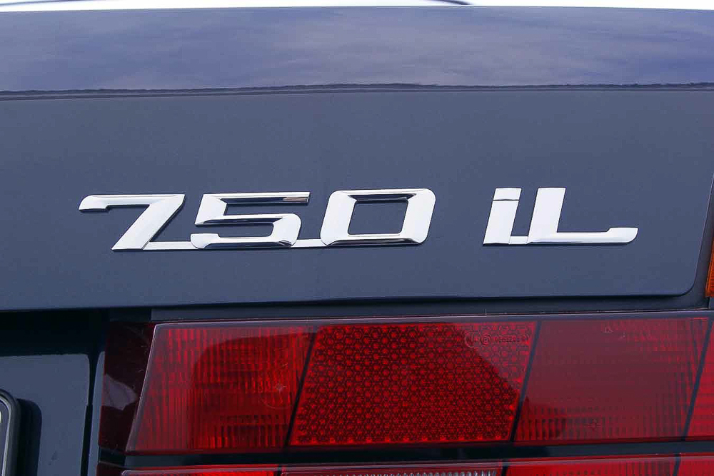 V12-Gebrauchtwagen: Im Dutzend billiger