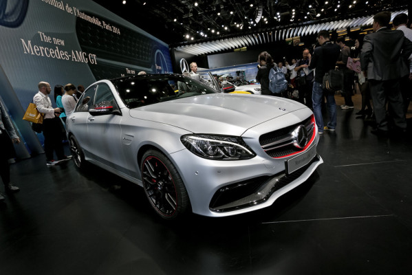 Paris 2014: V8-Power für die C-Klasse