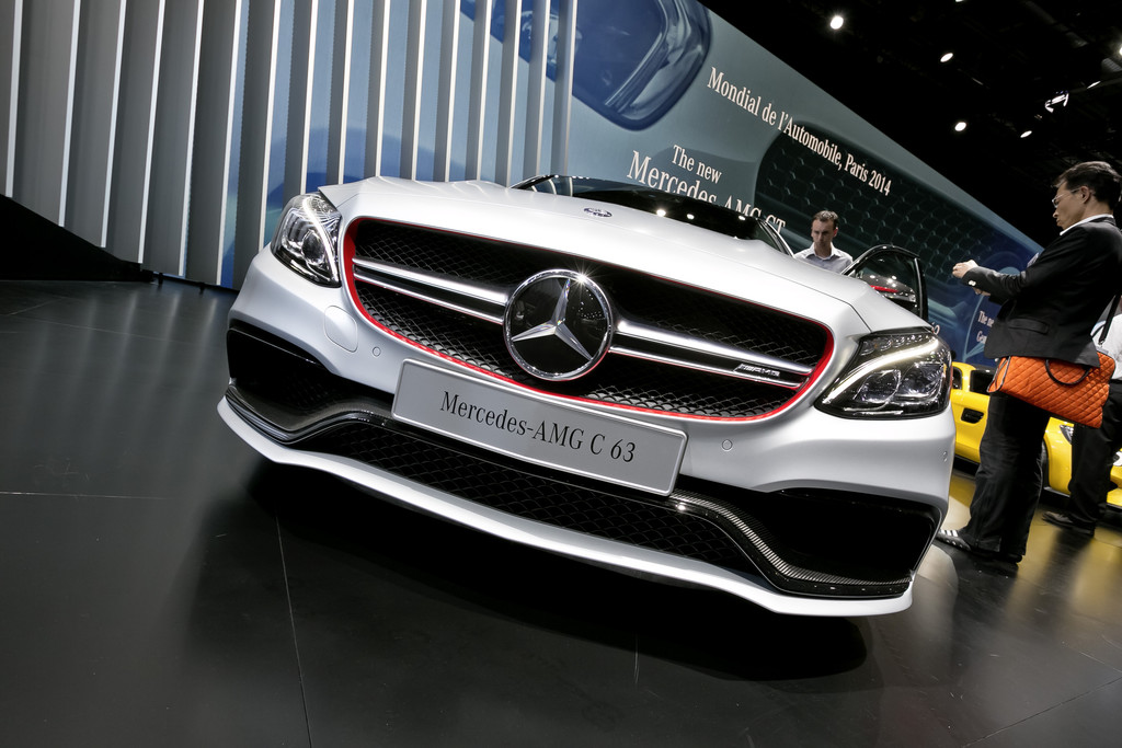 Paris 2014: V8-Power für die C-Klasse