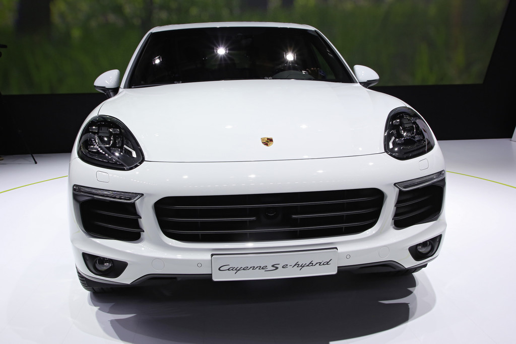 Paris 2014: Der Porsche Cayenne für die Steckdose