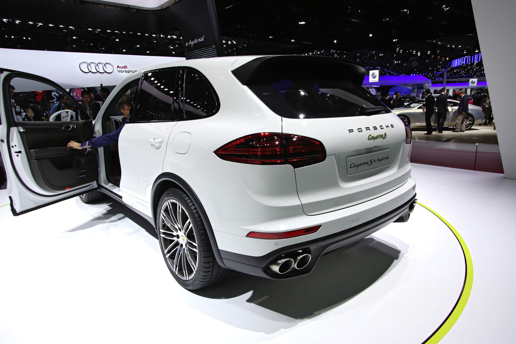 Paris 2014: Der Porsche Cayenne für die Steckdose