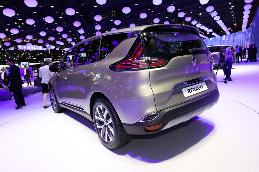 Paris 2014: Renault Espace lenkt mit allen vier Rädern
