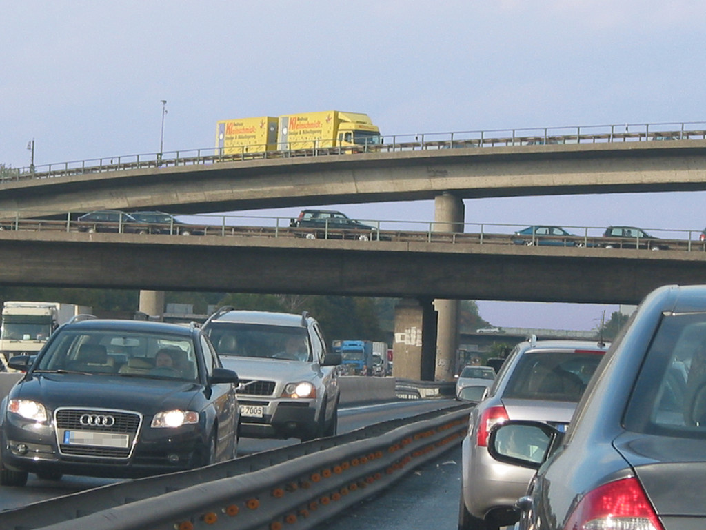 Stauprognose: Dichter Verkehr