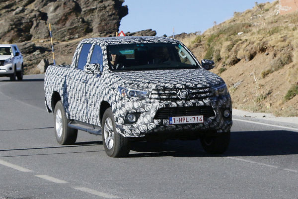 Erwischt: Erlkönig Toyota Hilux