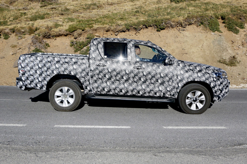 Erwischt: Erlkönig Toyota Hilux