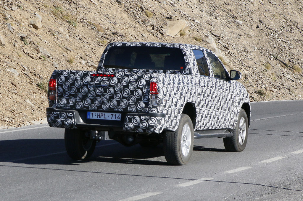 Erwischt: Erlkönig Toyota Hilux