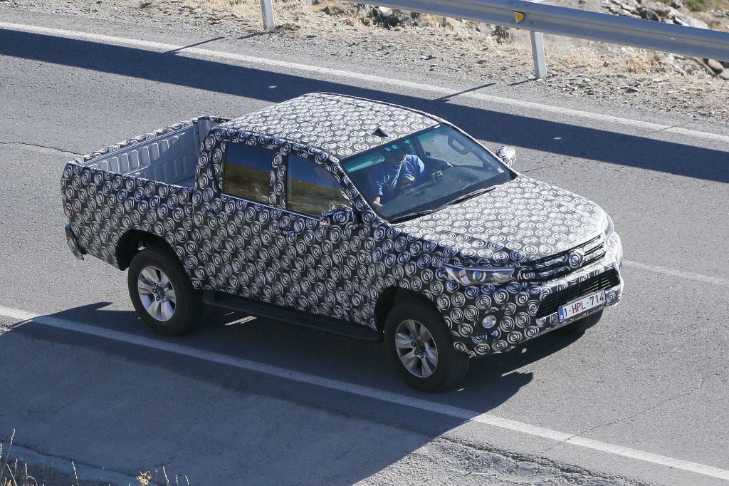 Erwischt: Erlkönig Toyota Hilux