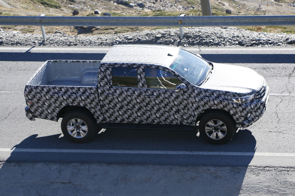 Erwischt: Erlkönig Toyota Hilux