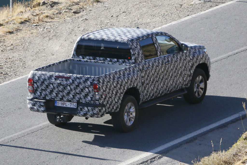 Erwischt: Erlkönig Toyota Hilux