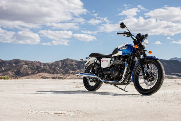 Triumph Bonneville T214.