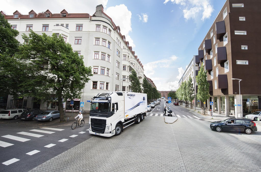 Volvo verbessert Sicht für Lkw-Fahrer