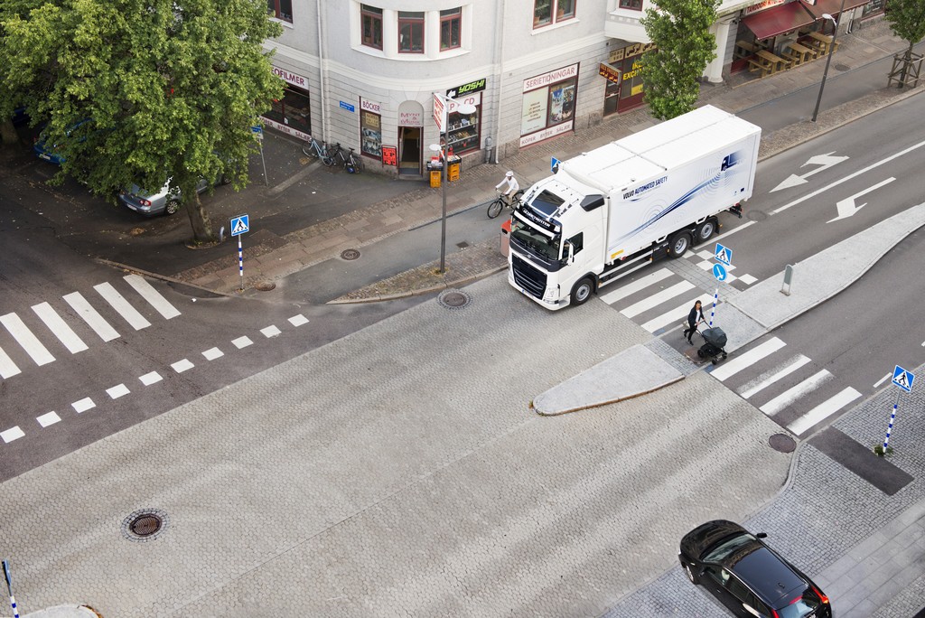 Volvo verbessert Sicht für Lkw-Fahrer