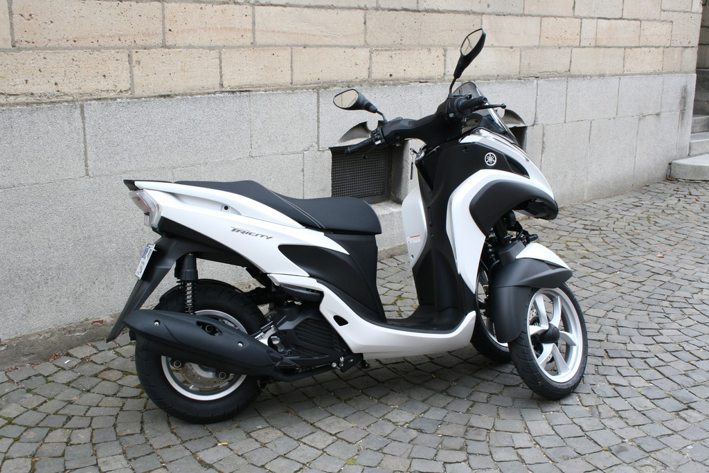 Test Yamaha Tricity 125: Schmalspur-Spaß für die Stadt
